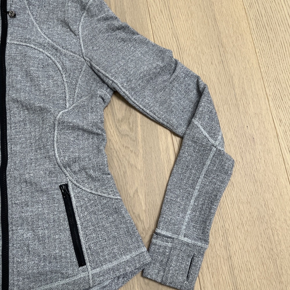 RARE LULULEMON GHOST HERRINGBONE Forme JACKET Gray/White - Picture 5 of 12